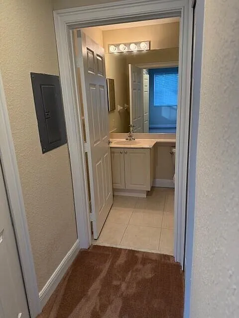 Studio, 1124 sqft, $2,300 — Photo 4