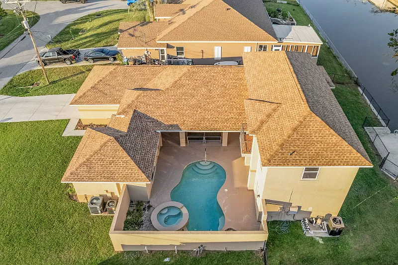 5 bed, 2813 sqft, $4,750 — Photo 2