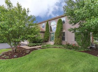 4 Sheffield Ct, Barrington, IL 60010