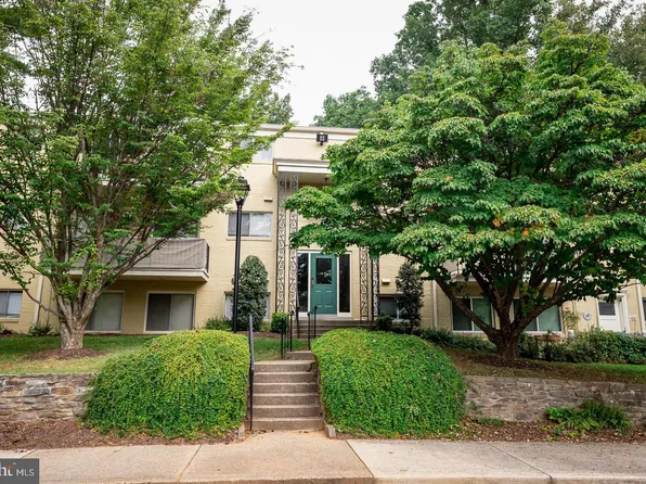 10524 Weymouth St APT 1, Bethesda, MD 20814