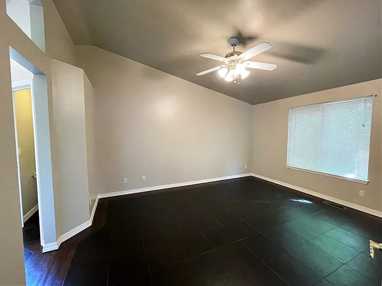 378 S Winthrop Way — Photo 22
