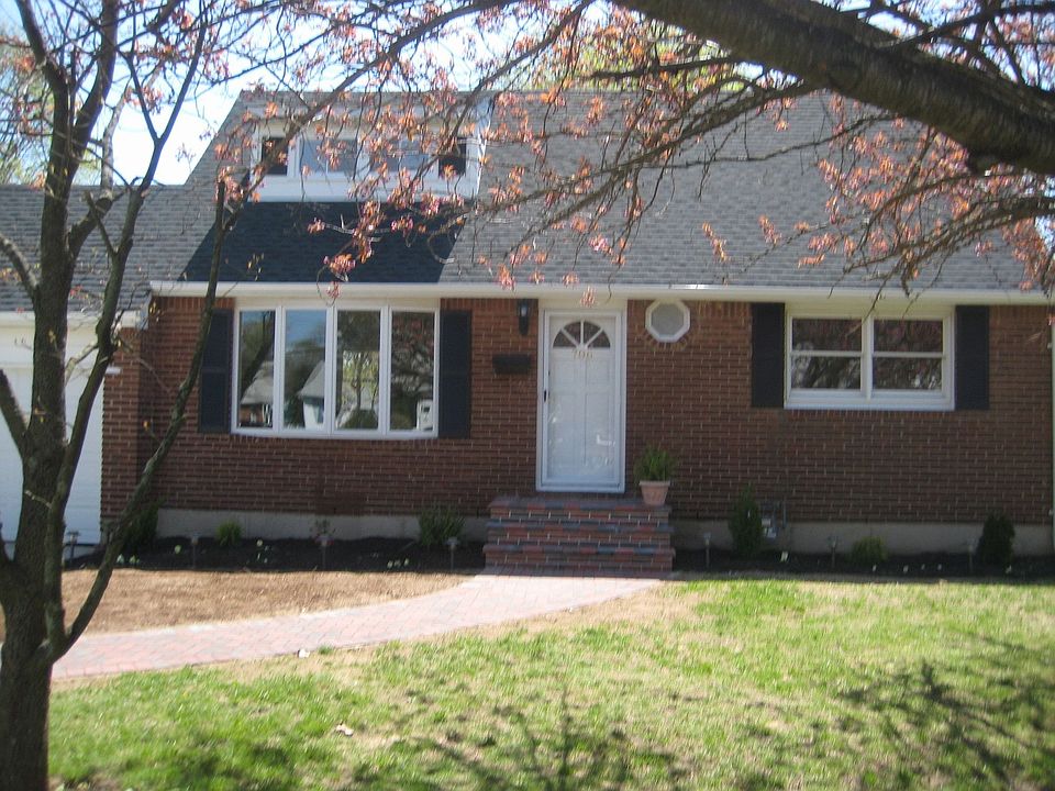 706 Pine Ave, West Islip, NY 11795 Zillow