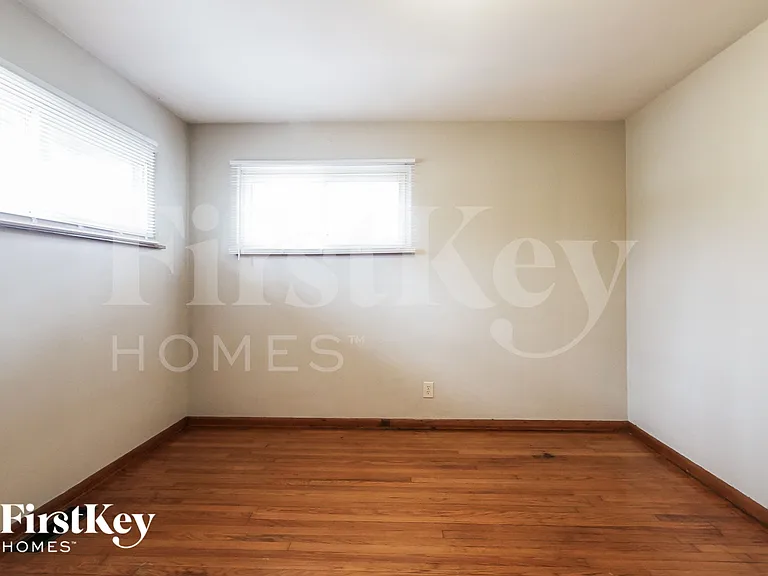 1317 N Hathaway Dr — Photo 6