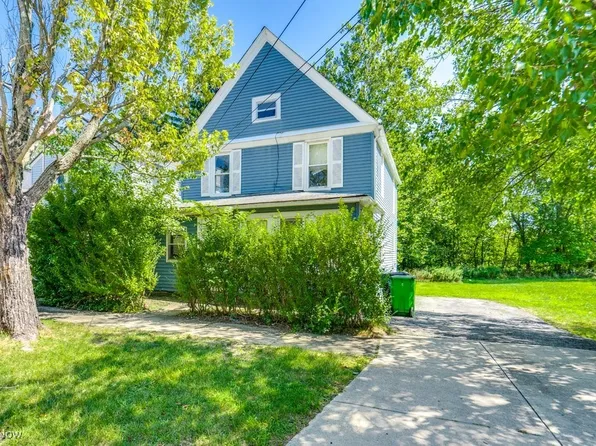 36 Leonard St, Bedford, OH 44146
