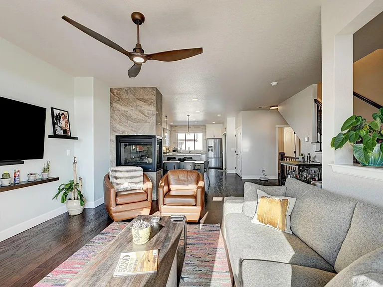 15515 W Washburn Ave — Photo 10