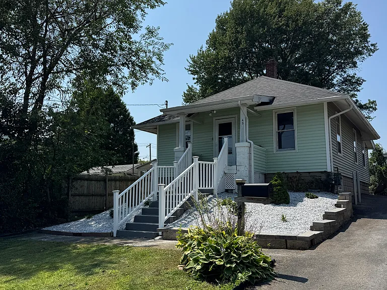 45 Henry Ave — Photo 1