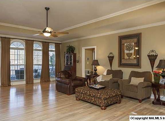 4th image of 2850 Hampton Cove Way SE