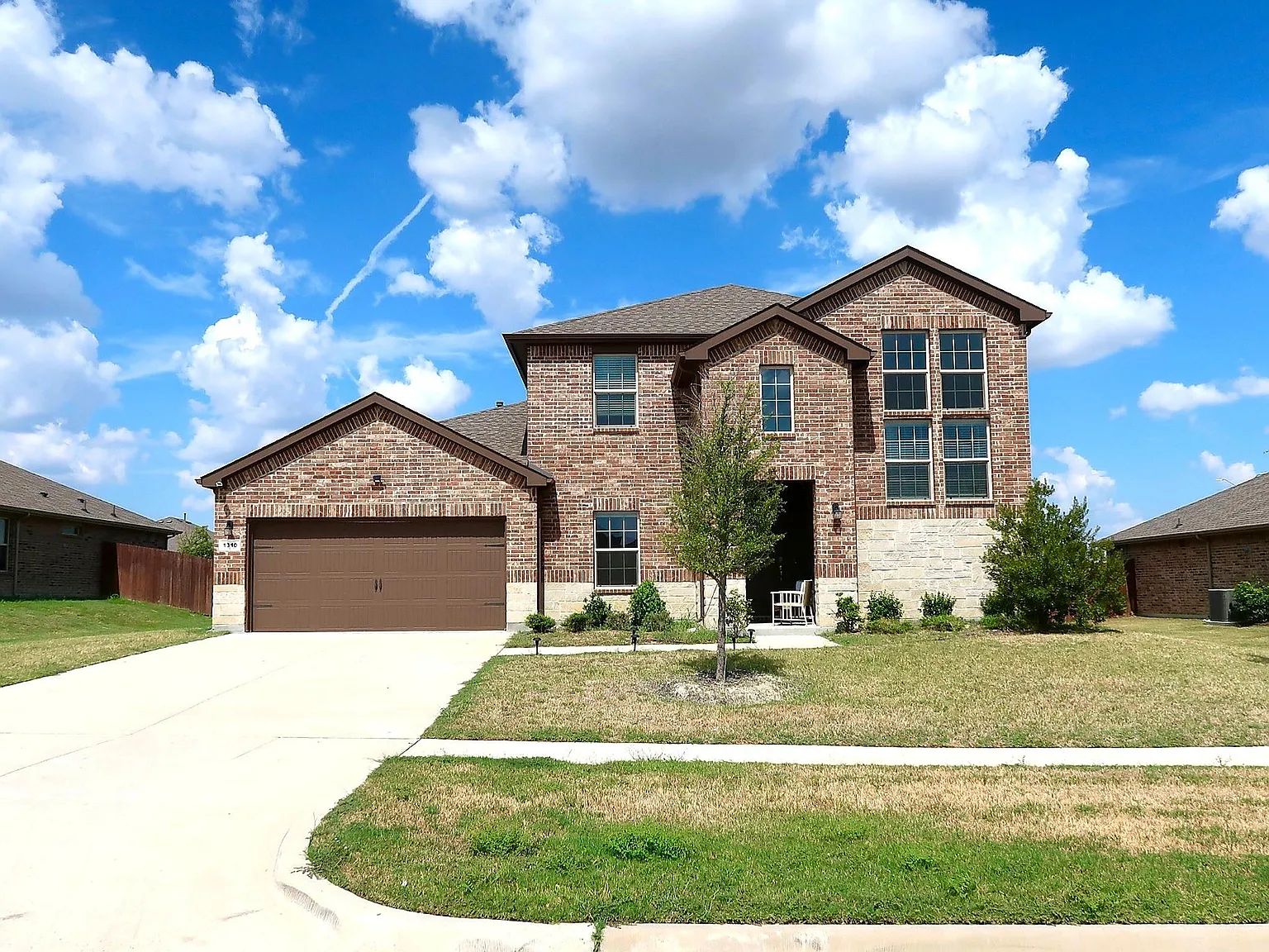 4 bed, 3.0 bath, 3021 sqft, $3,850 — Photo 2