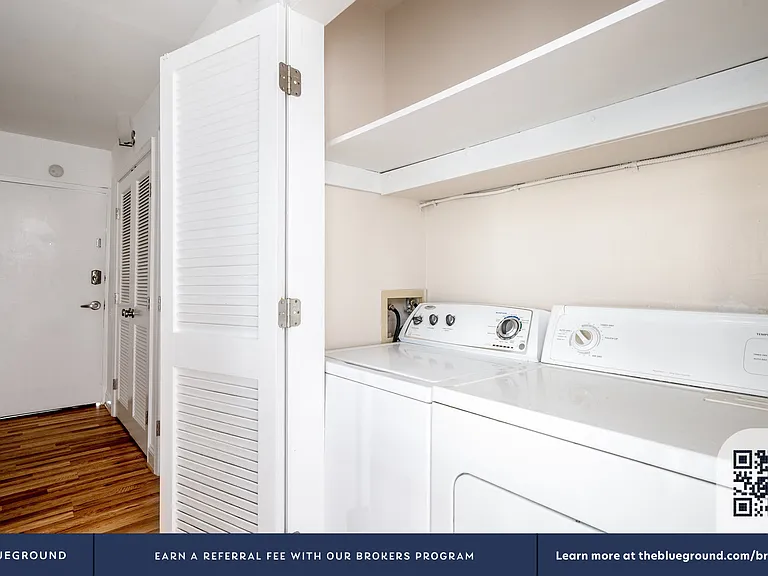 Washer/Dryer in Apartment