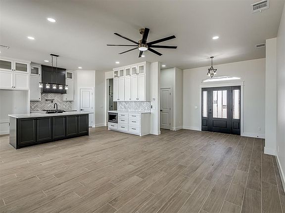 5th image of 2445 Winding Ridge Dr