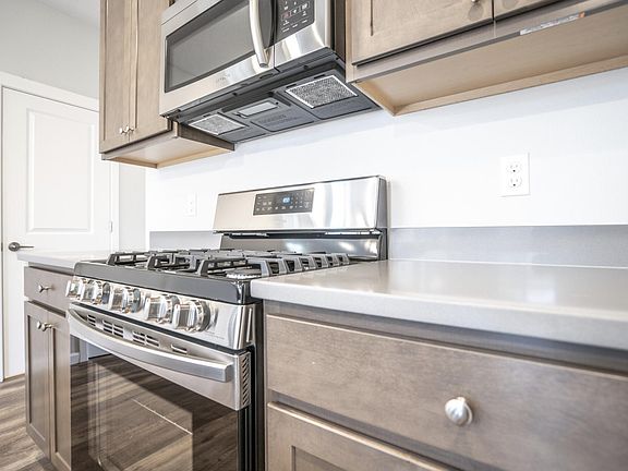 5th image of 11025 SE 23rd St