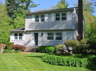 4 Pike Dr, Groveland, MA 01834