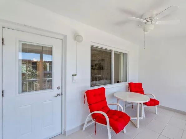 581 Blue Heron Drive #317-B, Hallandale Beach, FL 33009