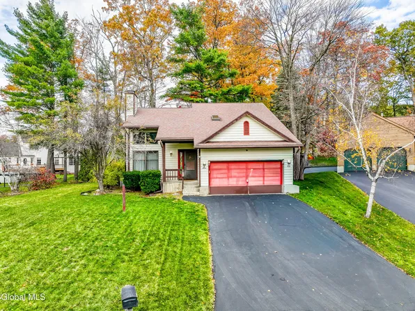 7 Lea Court, Colonie, NY 12309