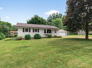 9252 Zinnia Ln N, Maple Grove, MN 55369