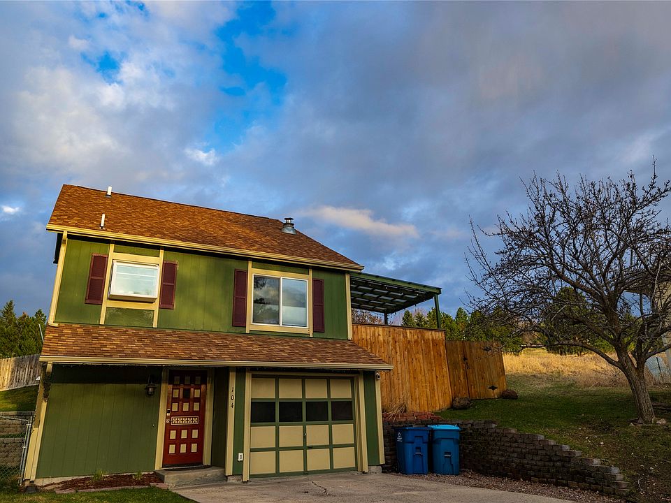 1st image of 104 Cove Ct
