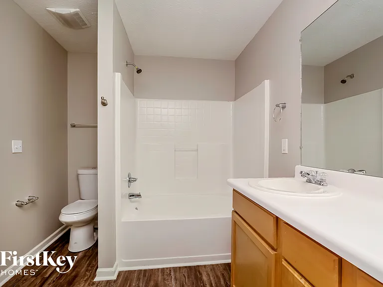 1304 Sunray Dr — Photo 11