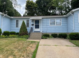 637 W 25th St, Erie, PA 16502