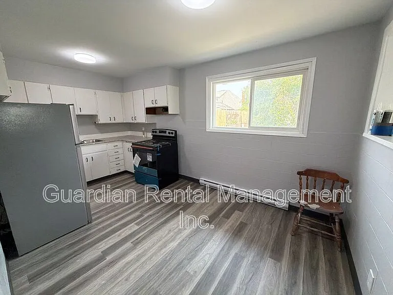 140 Frederica St E #3 — Photo 2