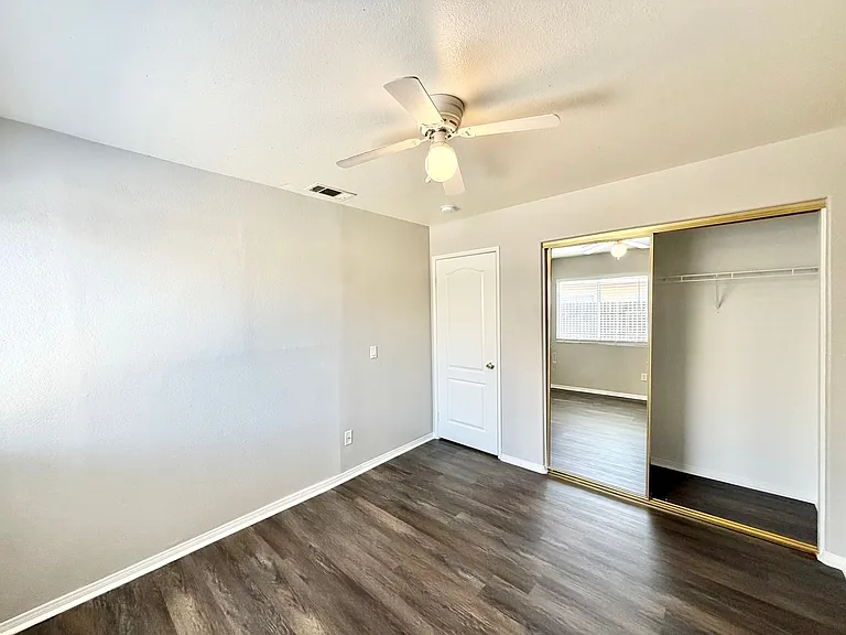 27071 School Park Dr — Photo 15