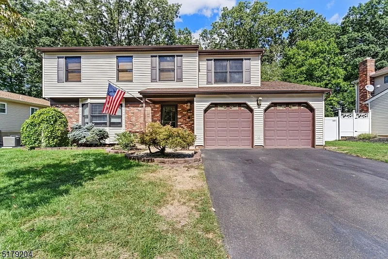 11 Deer Hollow Dr photo 1