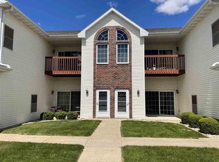 1612 Commonwealth Dr APT 5, Fort Atkinson, WI 53538