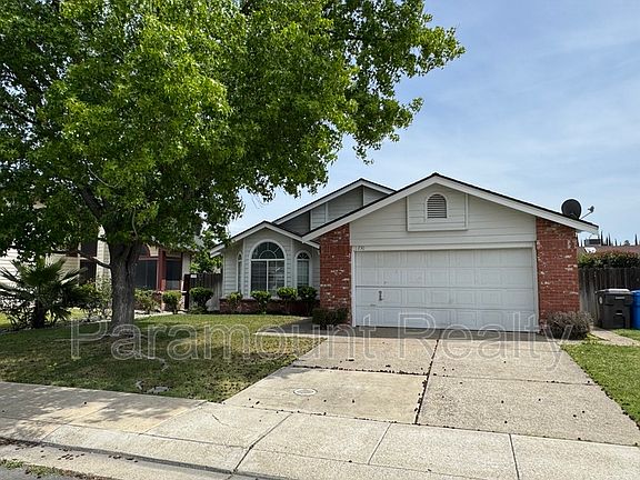 2nd image of 1230 Mohr Cir