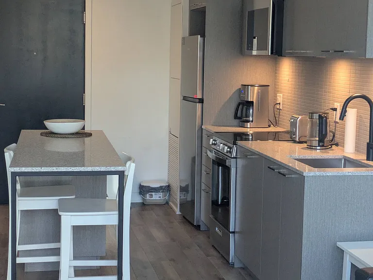 1808 Saint Clair Ave W #1005 — Photo 11