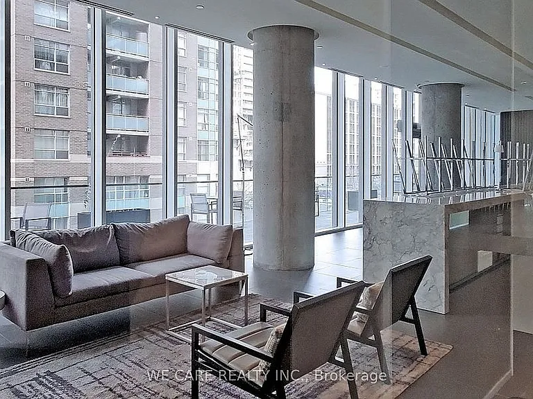 15 Grenville St #609 — Photo 16