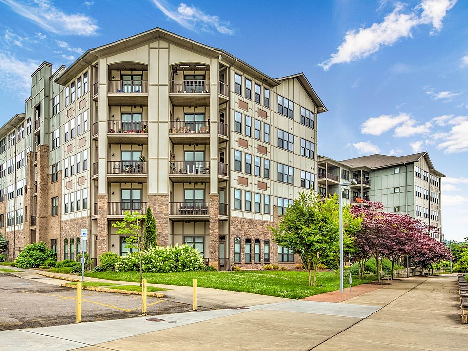 1st image of 445 W Blount Ave APT 223