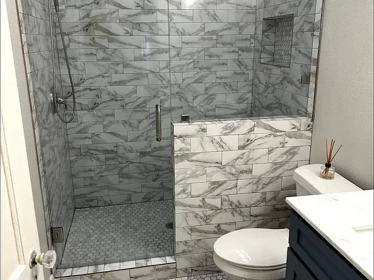 725 W Poplar St #1 — Photo 8
