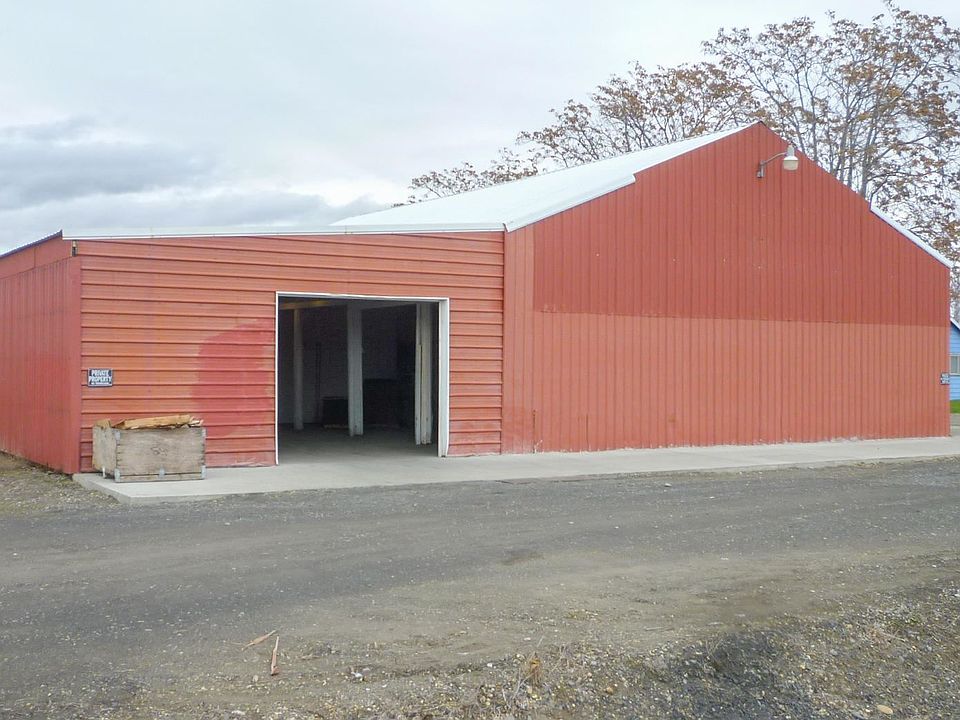 2nd image of 6441 Van Belle Rd