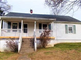 9 Harris Dr, Roanoke, VA 24019