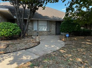 7412 N Ann Arbor Ave, Oklahoma City, OK 73132