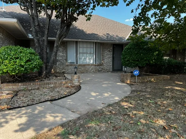 7412 N Ann Arbor Ave, Oklahoma City, OK 73132