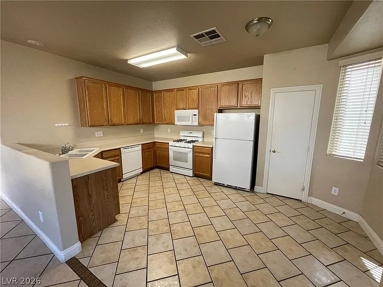 5947 Silver Trace Ct — Photo 7