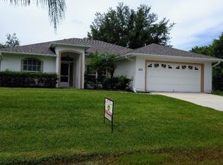 933 Oswego Ave, Sebastian, FL 32958