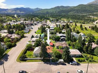 2229 N 210th St, Crowsnest Pass, AB T0K0C0