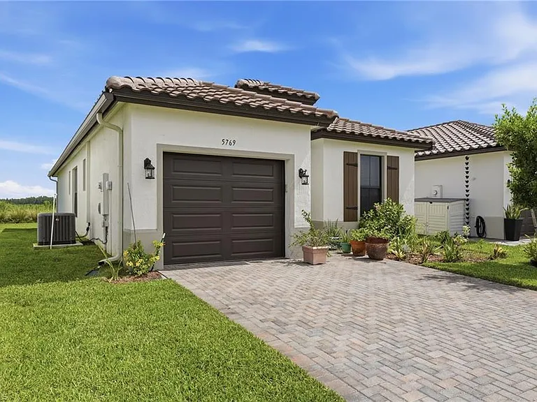 5769 Cassidy Ln — Photo 1