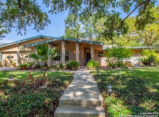 324 Towne Vue Dr, Castle Hills, TX 78213