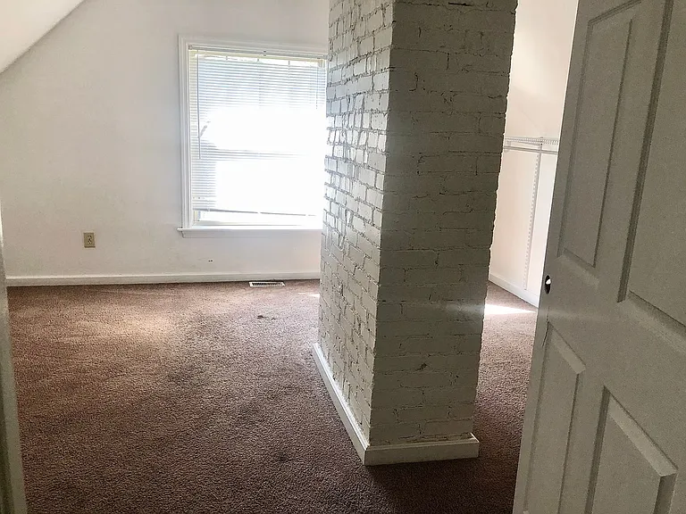 2034 Iuka Ave — Photo 15