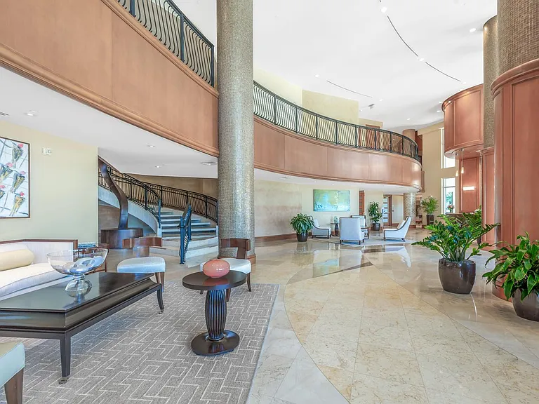 4501 Gulf Shore Blvd N #404 — Photo 42