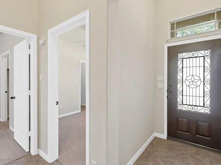12508 Jen Ln — Photo 3