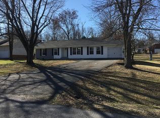 1090 Laurel Dr, Calvert City, KY 42029
