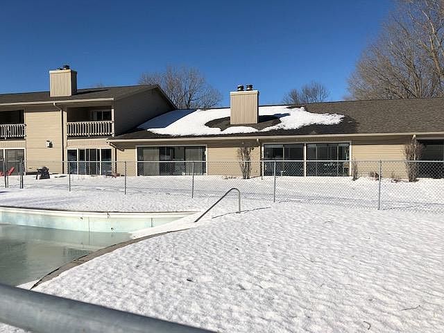 1st image of 2100 Country Club Dr Unit 8