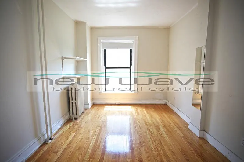 1 bed, 550 sqft, $2,700 — Photo 3