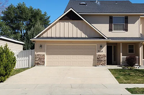 720 N Shadowfox Pl Photo 1