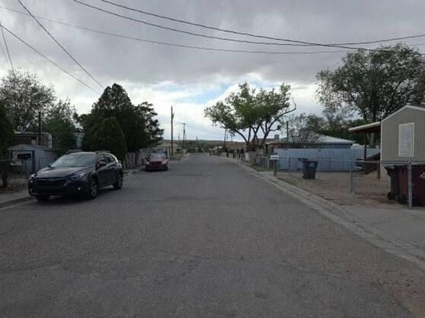 711 Anthony Dr, Belen, NM 87002