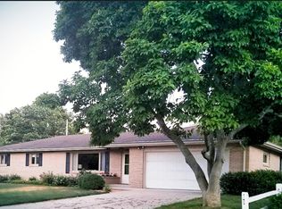 424 Highland Ave, Saint Joseph, MI 49085