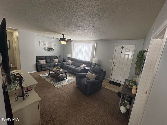 4th image of 1502 Westgate Dr